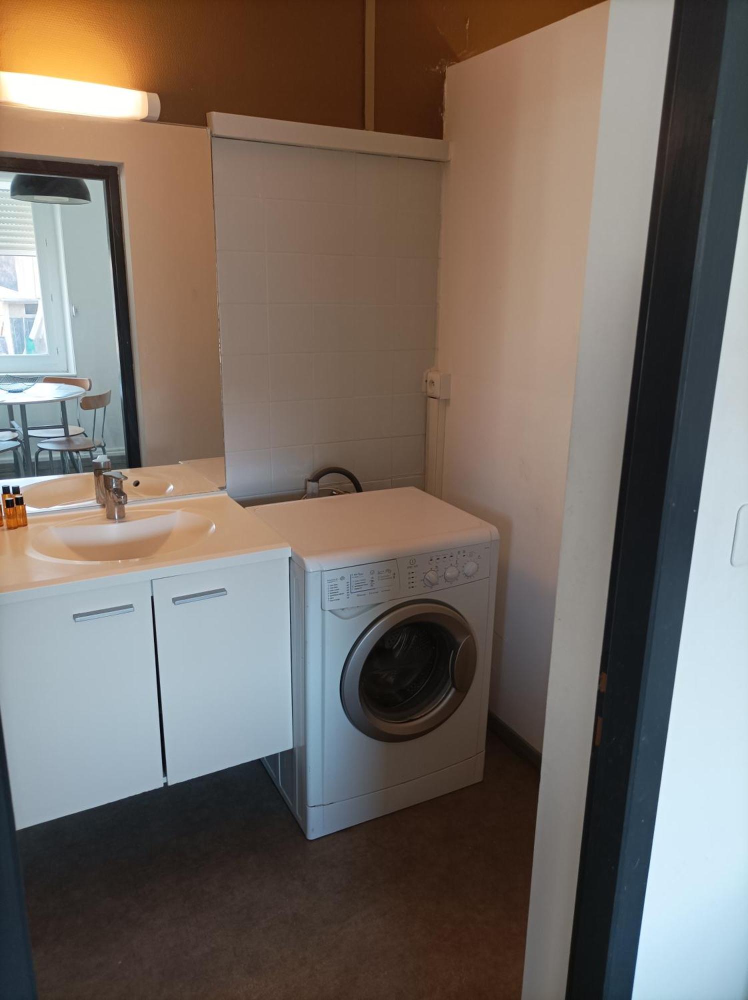 "La Cle Des Champs"-Meuble De Tourisme 3 Etoiles -Residence "Les Logis De Beziers"-Garage Optionnel-Coeur De Ville-Plages A 16Km ! Экстерьер фото